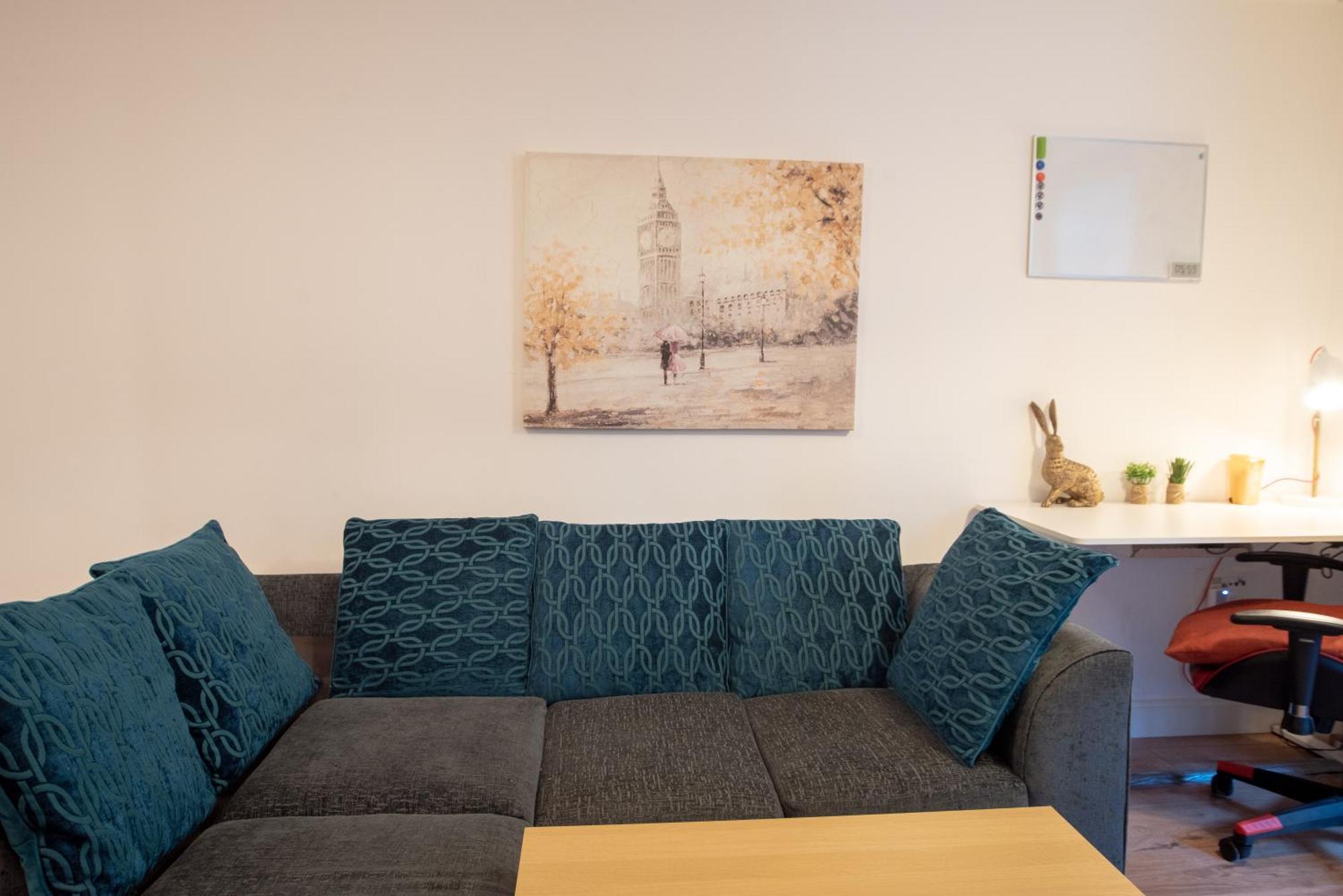 ברמינגהאם Spacious 1 Bed Apartment With Workspace, Coffee & Free Secure Parking מראה חיצוני תמונה