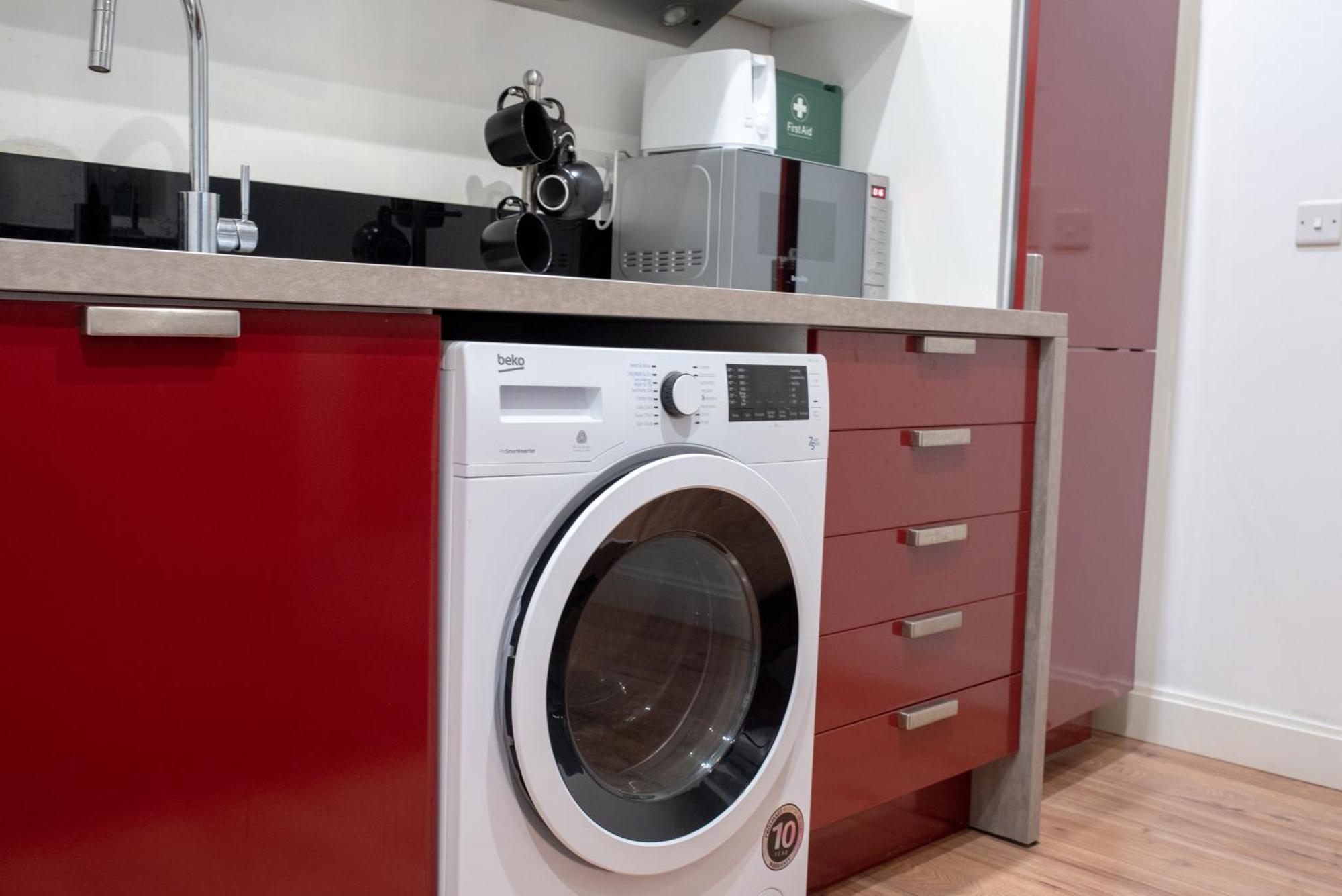 ברמינגהאם Spacious 1 Bed Apartment With Workspace, Coffee & Free Secure Parking מראה חיצוני תמונה